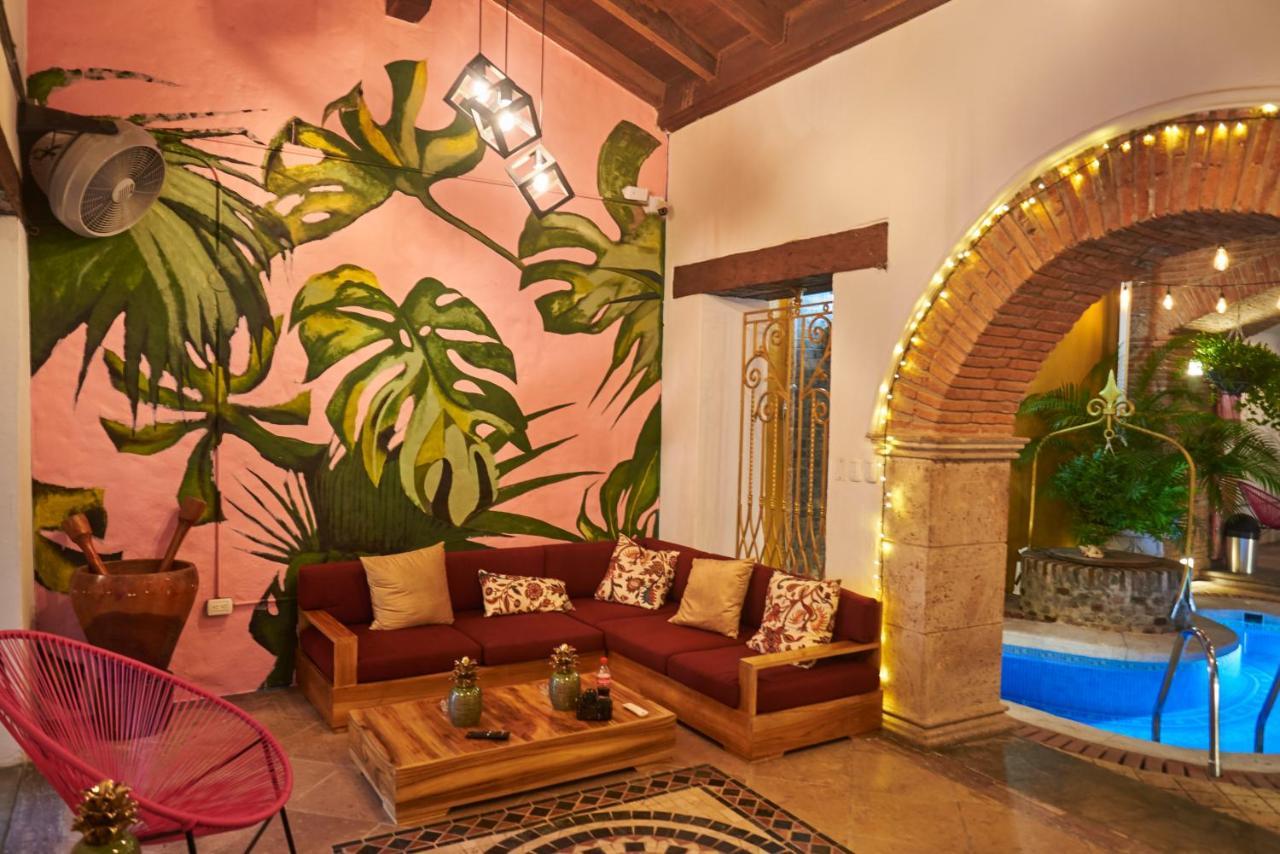 The Icon Capsule * Cartagena